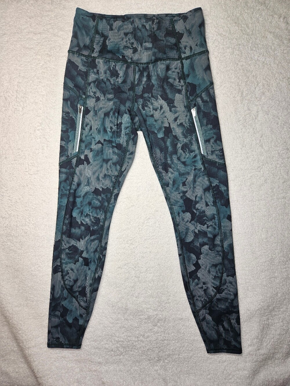Athleta Rainier Tight Splice Floral Grey And Green ,pockes From